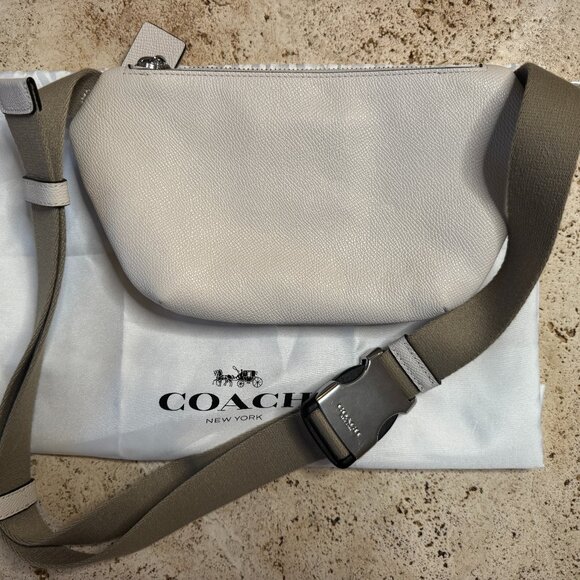 COACH Belt Bag in Crossgrain Leather - Chalk - NWOT - Picture 3 of 4